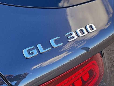 Used 2022 Mercedes-Benz GLC 300 GLC 300 image 12