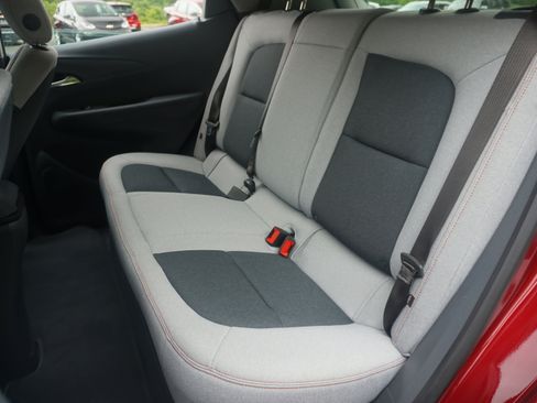 Used 2020 Chevrolet Bolt LT image 17