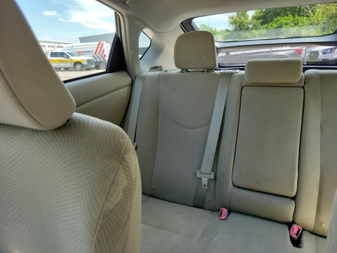 Used 2012 Toyota Prius Two FWD image 10