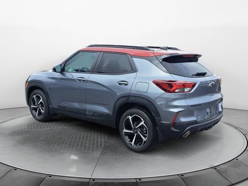 Used 2022 Chevrolet TrailBlazer RS w/ Technology Package FWD image 5