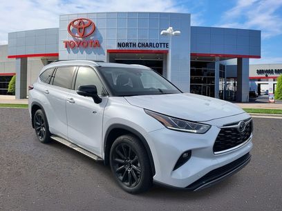 Used 2024 Toyota Highlander Platinum