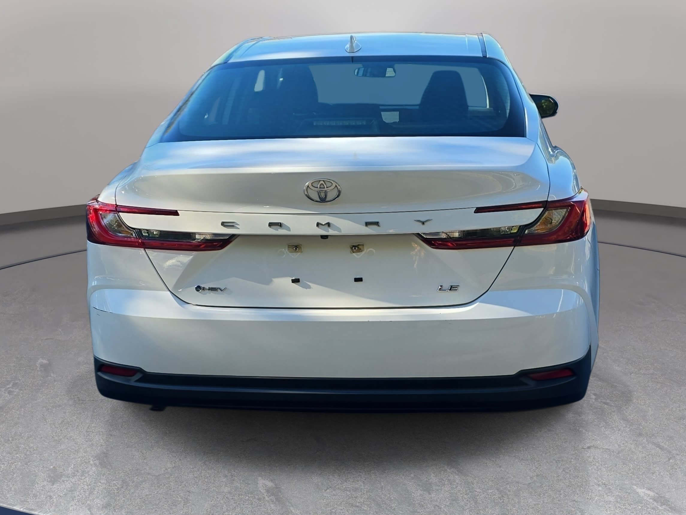 Used 2025 Toyota Camry LE FWD image 6