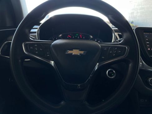 Used 2020 Chevrolet Equinox LT image 25