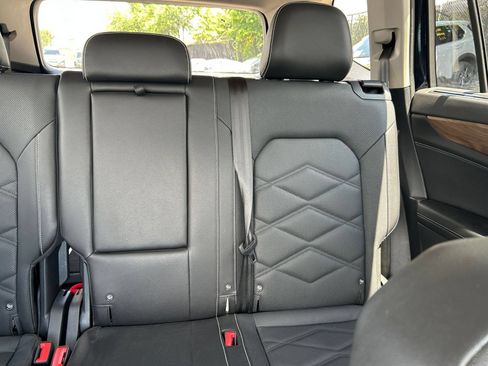 Used 2026 Volkswagen Atlas SE FWD image 33