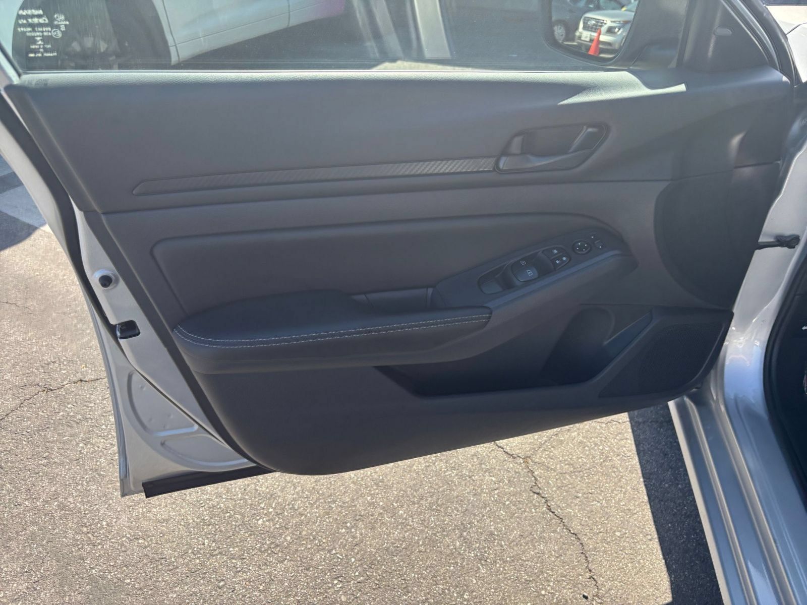 Used 2026 Nissan Altima 2.5 SV FWD image 18