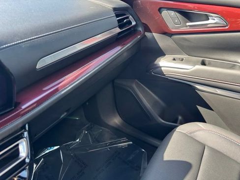 Used 2026 Chevrolet Traverse Z71 w/ Driver Confidence Package AWD/4WD image 28