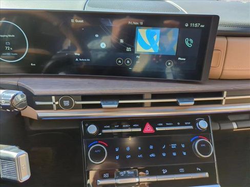 Used 2025 Hyundai Santa Fe Limited image 12