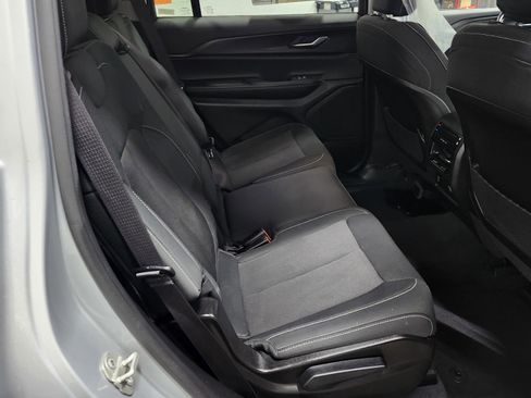 Used 2023 Jeep Grand Cherokee L Laredo w/ Luxury Tech Group I image 19