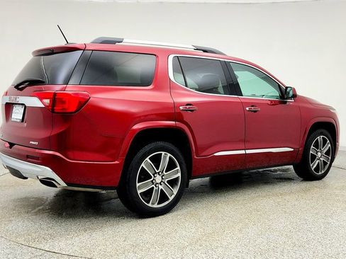 Used 2019 GMC Acadia Denali image 5