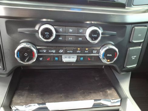 Used 2024 Ford F250 Lariat w/ Lariat Ultimate Package AWD/4WD image 27