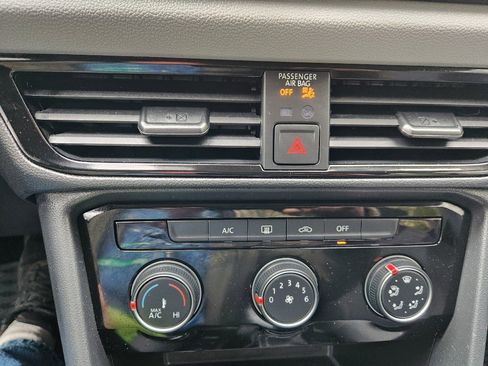 Certified 2024 Volkswagen Taos S image 33