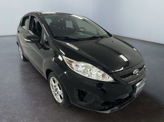Used 2013 Ford Fiesta SE video 1