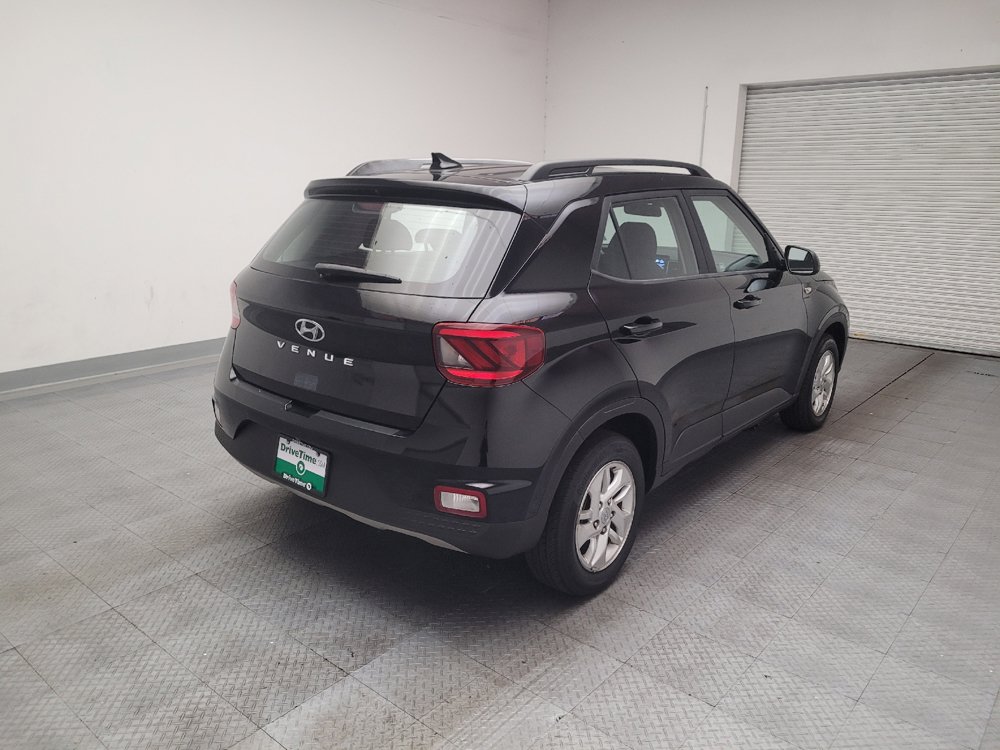 Used 2020 Hyundai Venue SEL w/ Convenience Package FWD image 9
