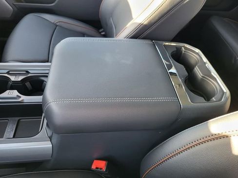 New 2026 Ford F250 Lariat w/ Black Appearance Package image 13