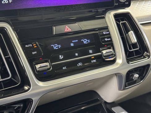 Used 2021 Kia Sorento SX image 39