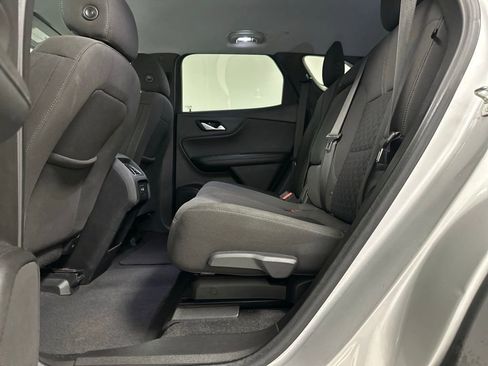 Used 2020 Chevrolet Blazer LT FWD image 19