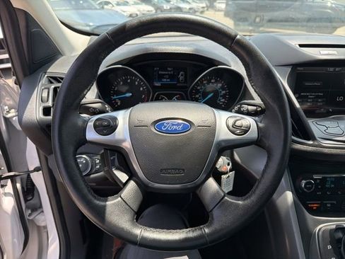 Used 2015 Ford Escape SE w/ Equipment Group 201A AWD/4WD image 12
