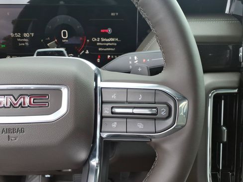 New 2026 GMC Yukon Elevation w/ Elevation Premium Package AWD/4WD image 10