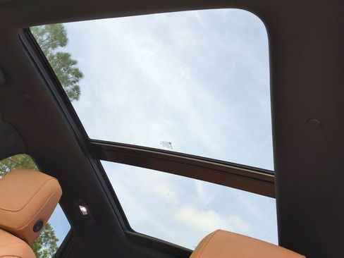 Certified 2023 Cadillac XT5 Premium Luxury w/ Technology Package image 18