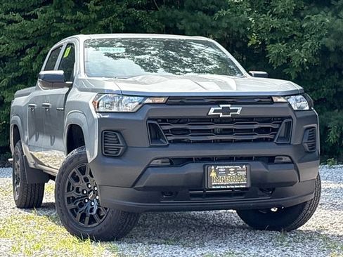 New 2026 Chevrolet Colorado W/T w/ WT Custom Package AWD/4WD image 2
