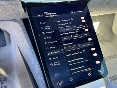 Used 2024 Lucid Air Touring image 31