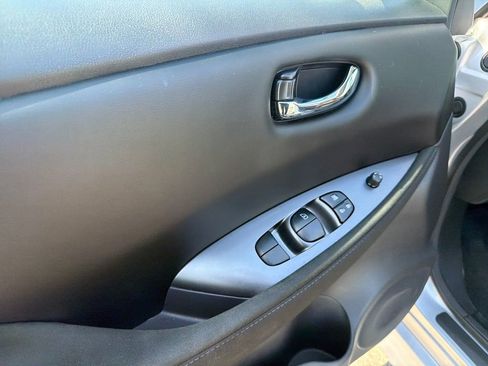 Used 2023 Nissan Leaf S image 26