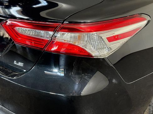 Used 2018 Toyota Camry L image 33