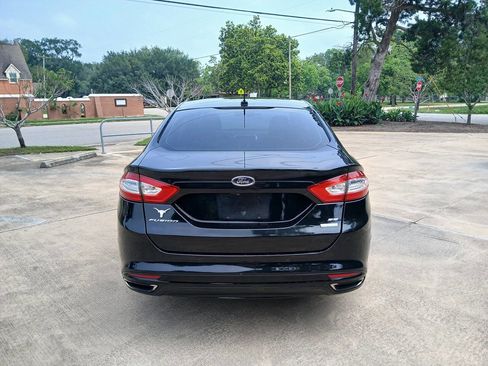 Used 2013 Ford Fusion SE FWD image 12