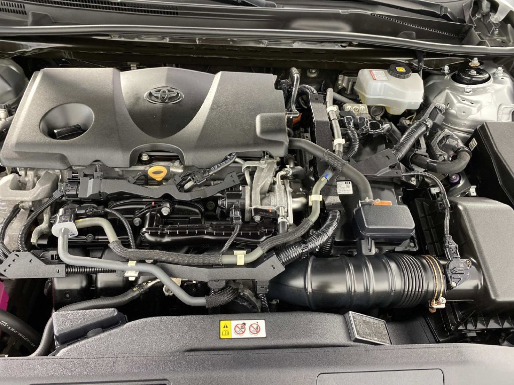 Used 2020 Toyota Camry LE w/ Sunroof Package FWD image 32
