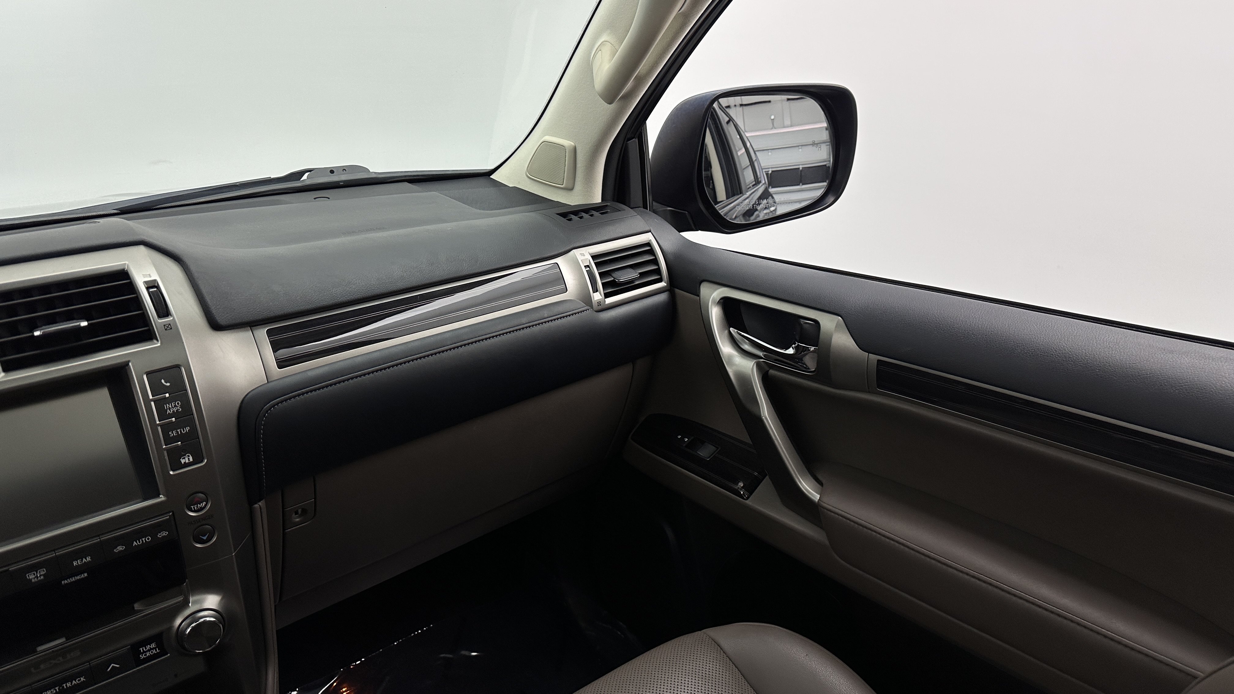Used 2021 Lexus GX 460 Premium w/ Premium Package AWD/4WD image 31
