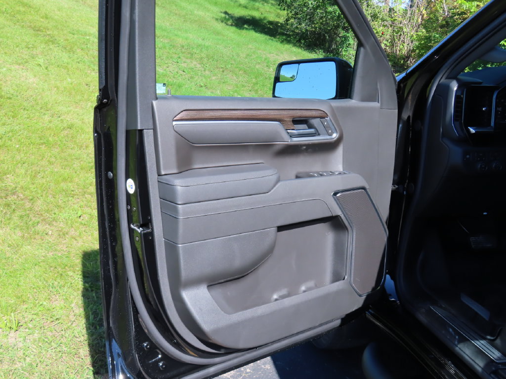 New 2026 Chevrolet Silverado 1500 RST w/ RST Select Package AWD/4WD image 23