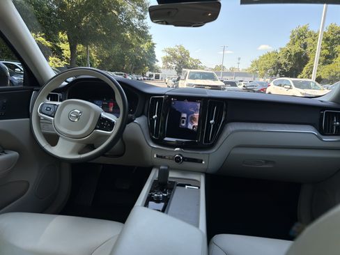 Certified 2023 Volvo XC60 B5 Plus w/ Protection Package Premier FWD image 30