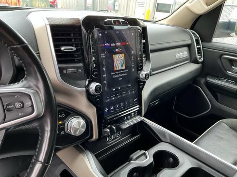Used 2020 RAM 1500 Laramie AWD/4WD image 32