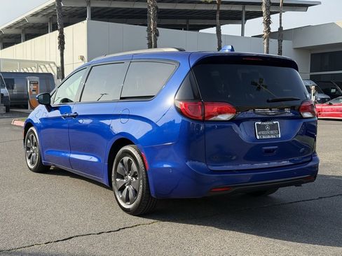 Used 2020 Ford Escape SEL image 9