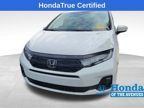 Certified 2025 Honda Odyssey EX-L image 4