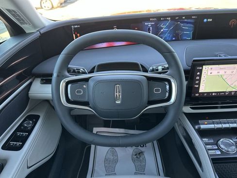 New 2026 Lincoln Nautilus Premier image 14