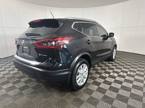 Used 2020 Nissan Rogue Sport SV w/ All-Weather Package AWD/4WD image 3