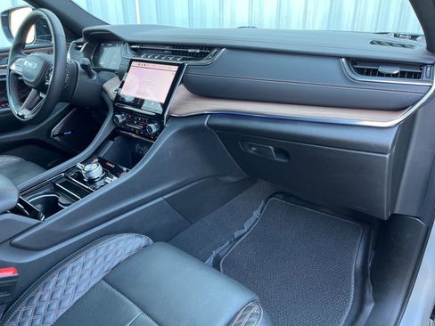 Used 2024 Jeep Grand Cherokee Summit w/ High Altitude Package image 49