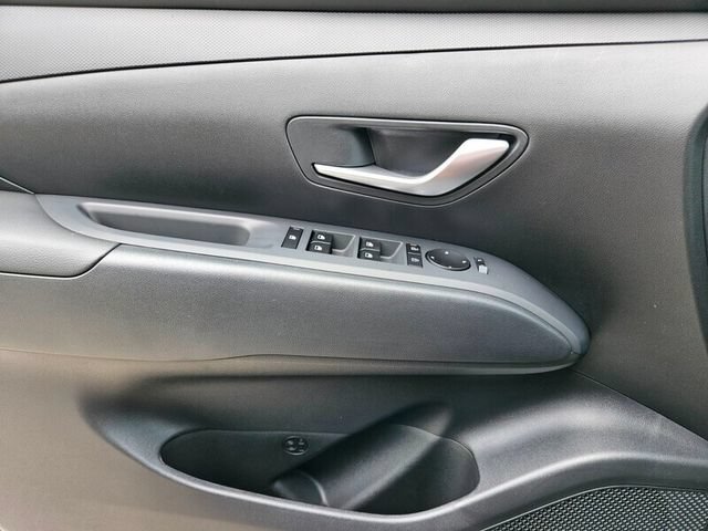 Used 2026 Hyundai Tucson SE FWD image 12