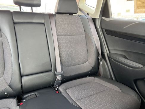 Used 2025 Kia Seltos S image 38