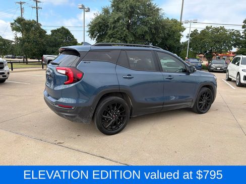 Used 2024 GMC Terrain SLT w/ Elevation Edition FWD image 4