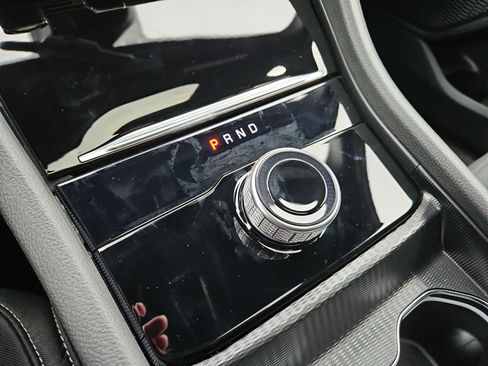New 2025 Jeep Grand Cherokee L Laredo AWD/4WD image 27