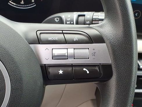 Used 2025 Hyundai Tucson SEL AWD/4WD image 19