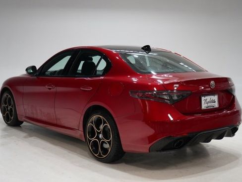 New 2025 Alfa Romeo Giulia Intensa AWD w/ Driving Assist Package image 5