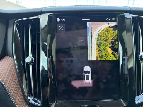 Used 2024 Volvo XC60 B5 Plus w/ Protection Package Premier AWD/4WD image 19