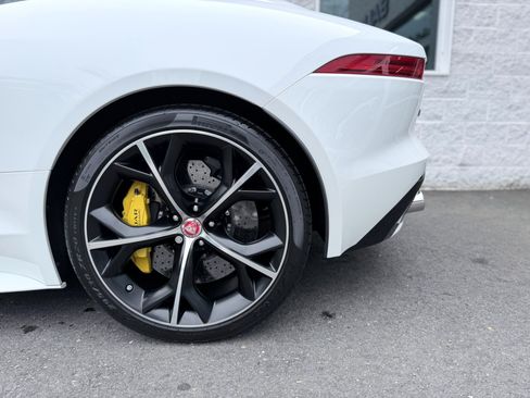 Used 2017 Jaguar F-TYPE R AWD/4WD image 43