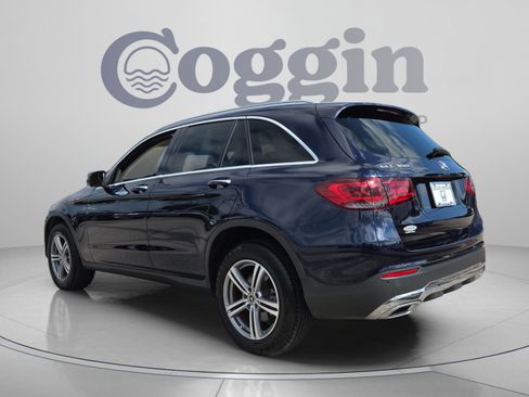Used 2022 Mercedes-Benz GLC 300 image 3