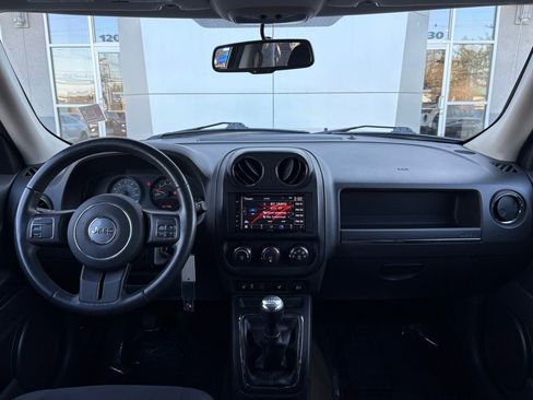 Used 2016 Jeep Patriot Latitude image 19