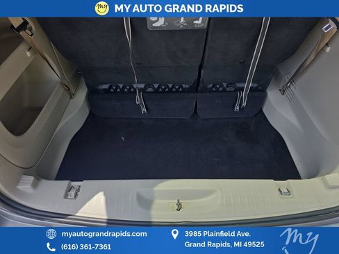 Used 2017 Chrysler Pacifica Touring FWD image 24