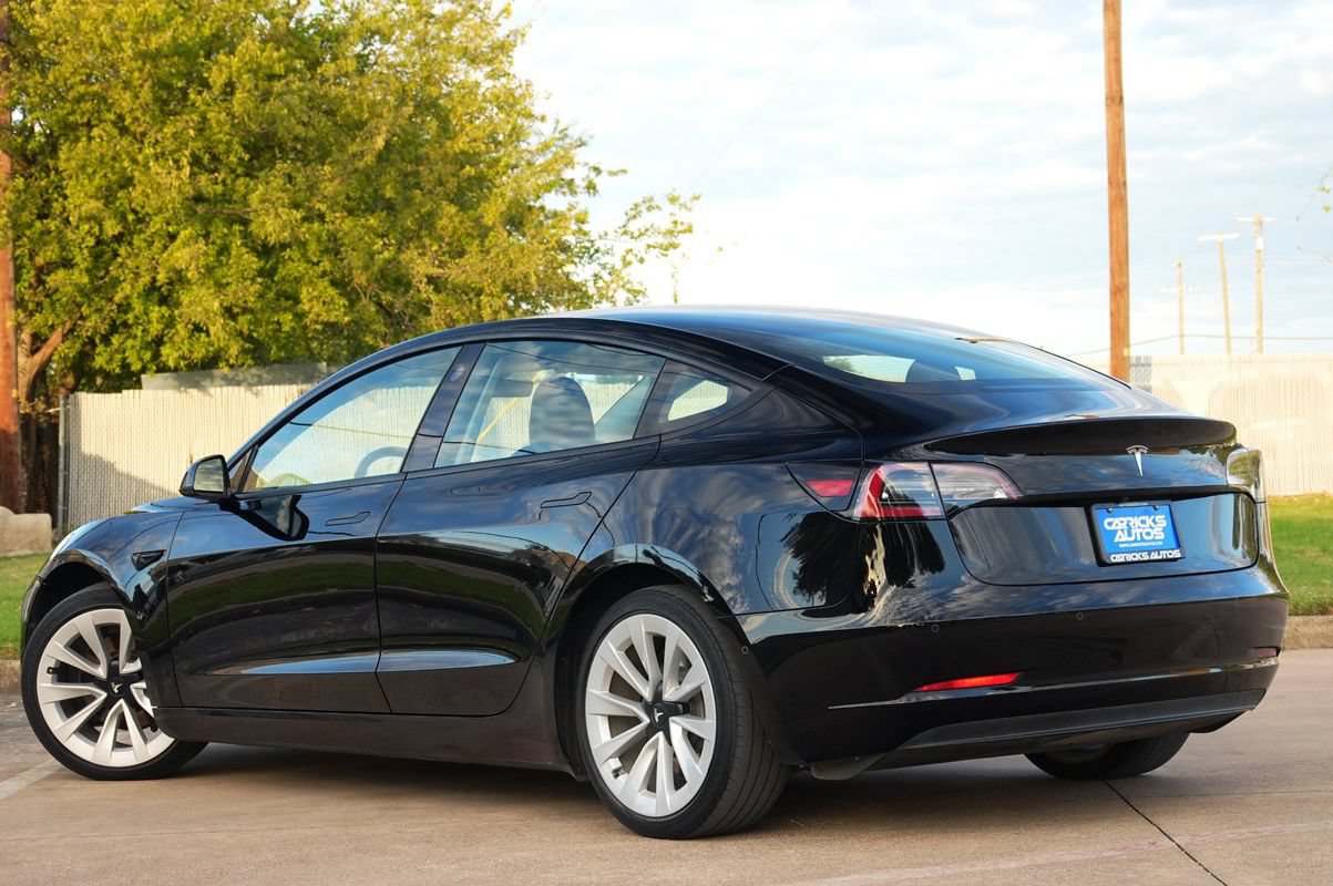 Used 2022 Tesla Model 3 RWD image 4